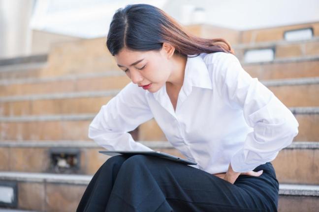 dolore alla pancia.jpg