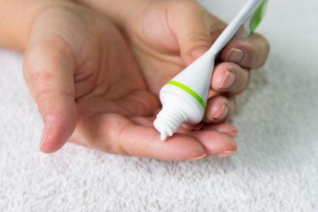 pomata antifungo.jpg